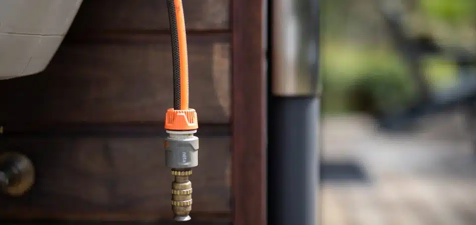 disconnect outdoor hose