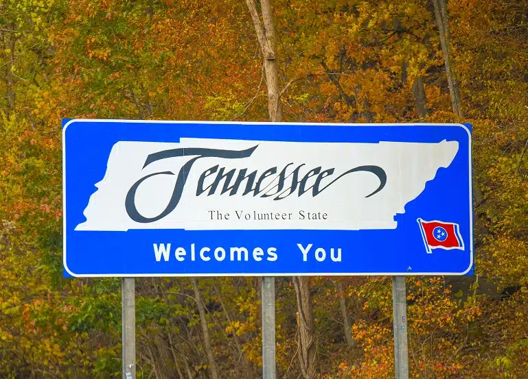 official welcome sign for the state of Tennessee